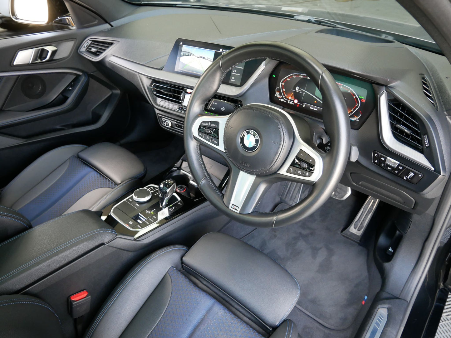 PREMIUM INTERIOR